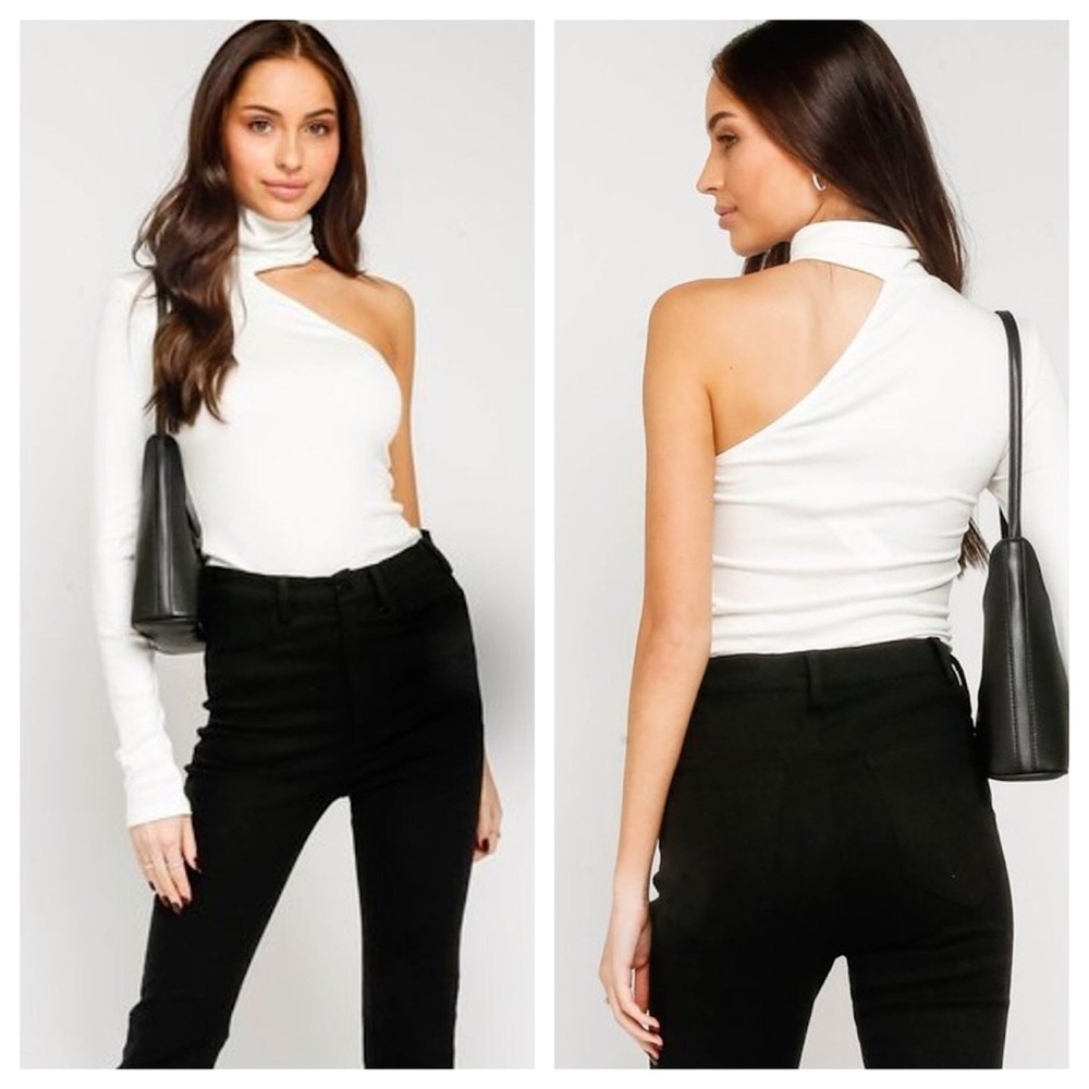 One Shoulder Turtleneck Ribbed Top